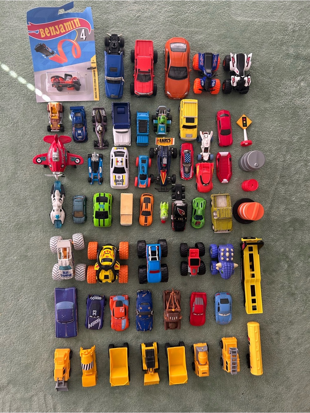 Lot Of Variety Multibrand Loose Hot Wheels Die Cast plastic Cars And Accessories